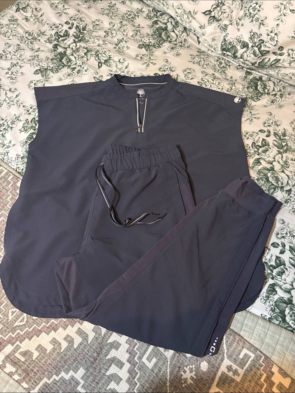 Healing Hands Pewter Grey Scrub set